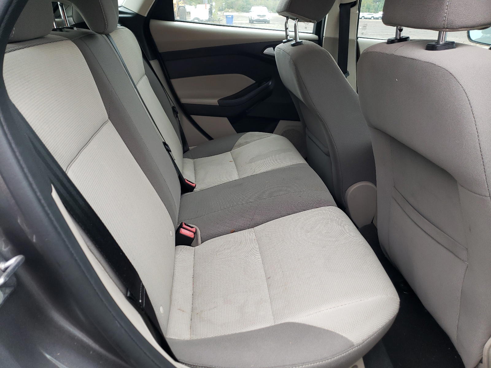 Photo 6 from auction – 2013 FORD FOCUS SE with VIN 1FADP3K27DL341922