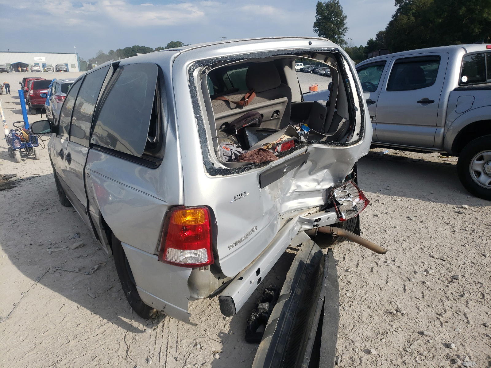 Photo 3 from auction – 2003 FORD WINDSTAR W with VIN 2FMZA50463BB01773