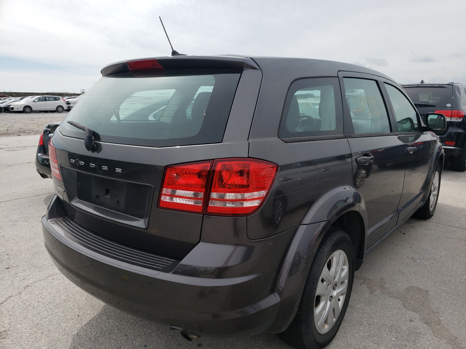 Zdjęcie 4 z aukcji – 2014 DODGE JOURNEY SE z VIN 3C4PDCAB1ET257084