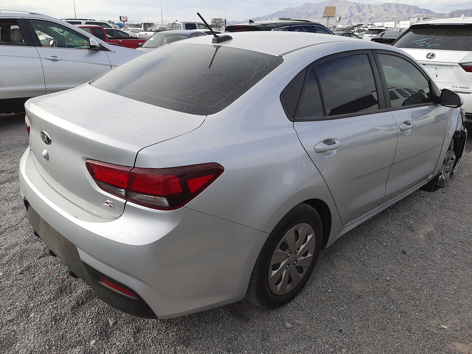 Photo 4 from auction – 2018 KIA RIO LX with VIN 3KPA24AB4JE085407