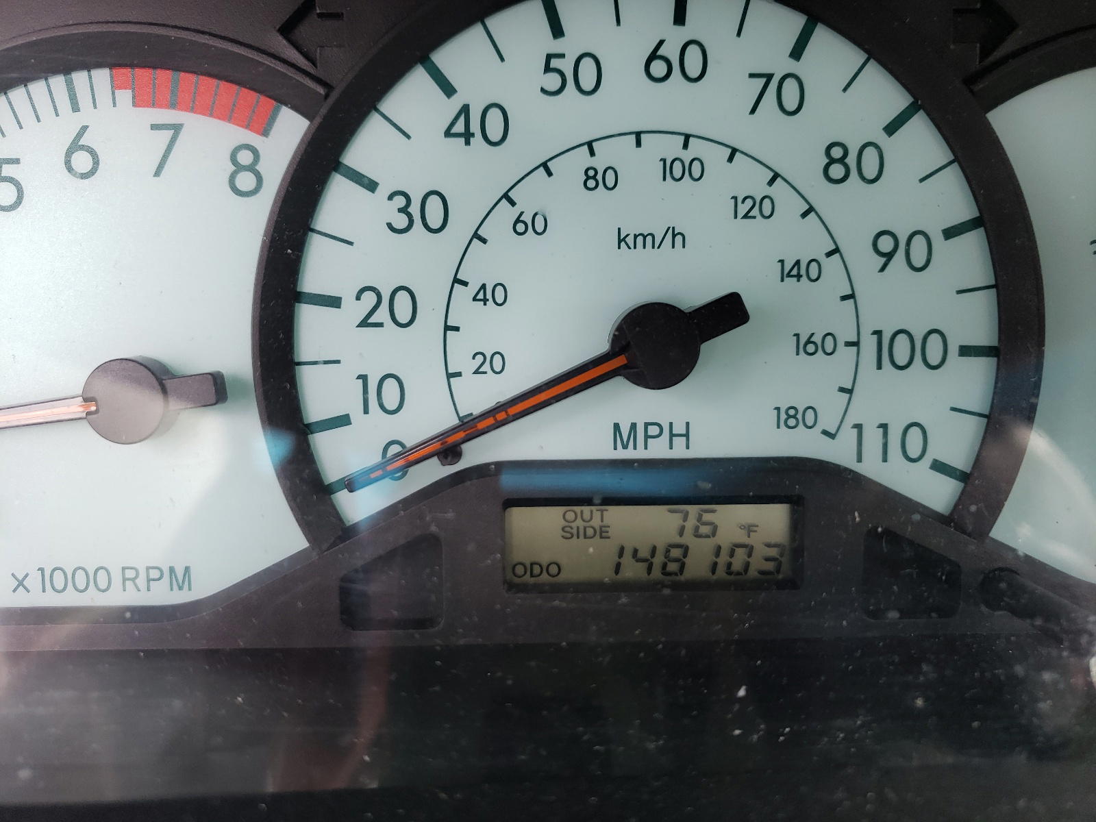 Photo 8 from auction – 2003 TOYOTA COROLLA CE with VIN JTDBR32E330028596