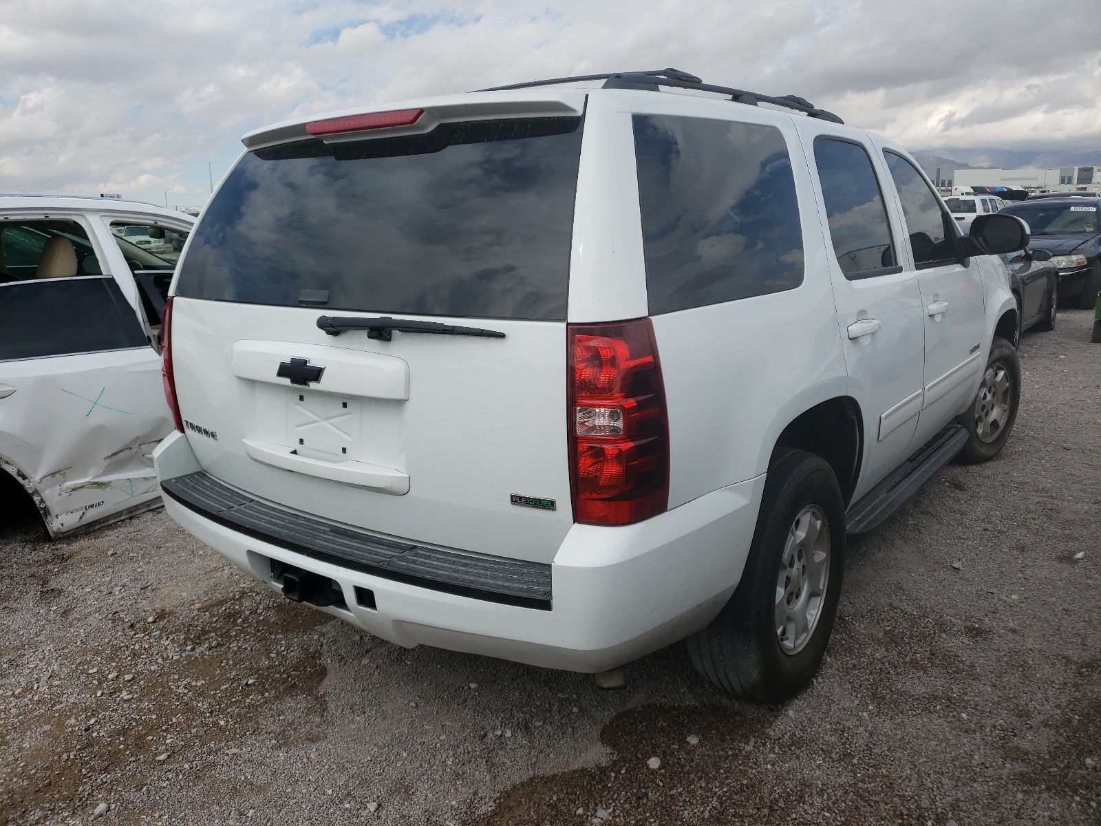 Photo 4 from auction – 2011 CHEVROLET TAHOE C150 with VIN 1GNSCAE0XBR108145