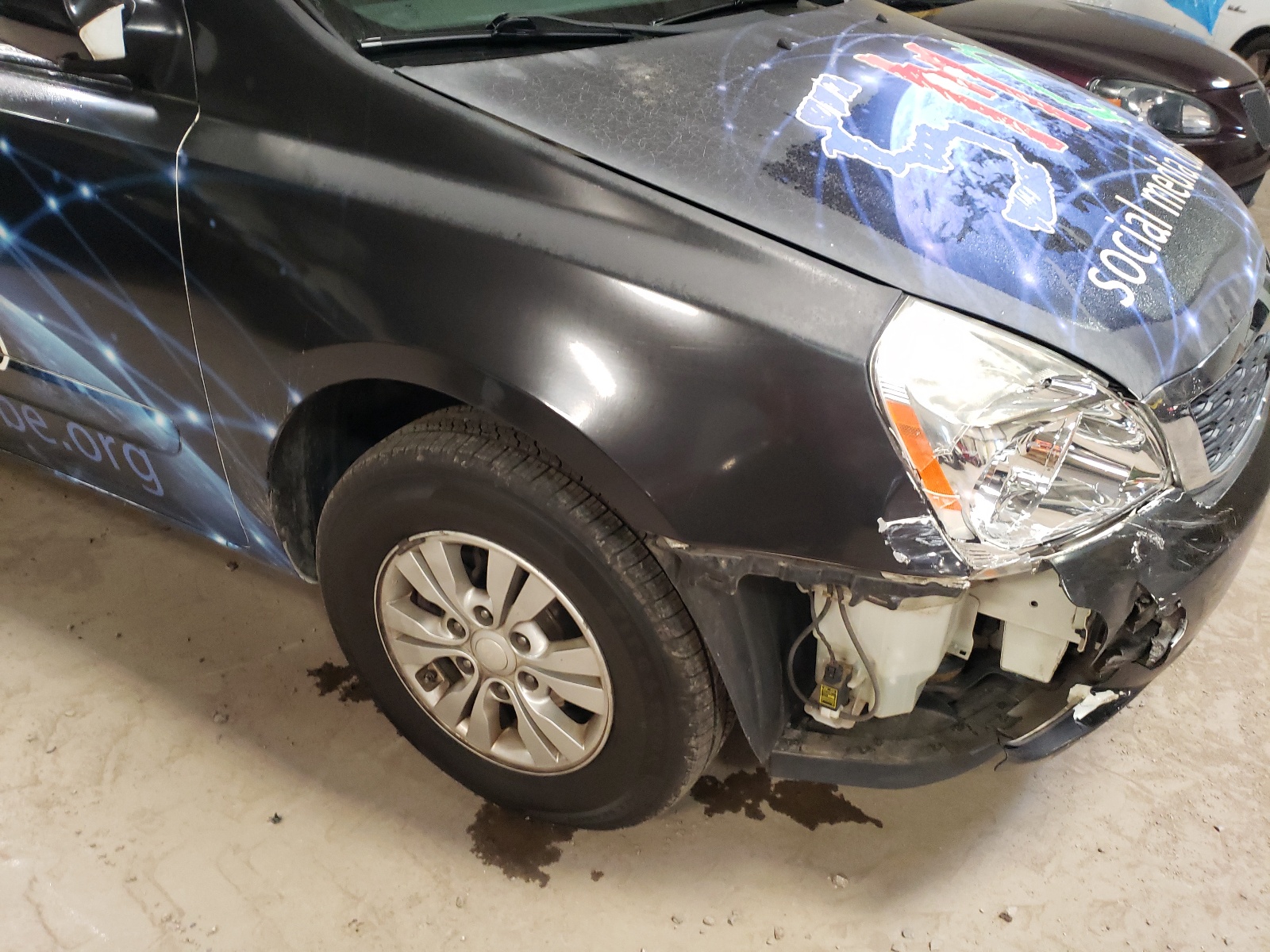 Photo 9 from auction – 2012 KIA SEDONA LX with VIN KNDMG4C74C6504971