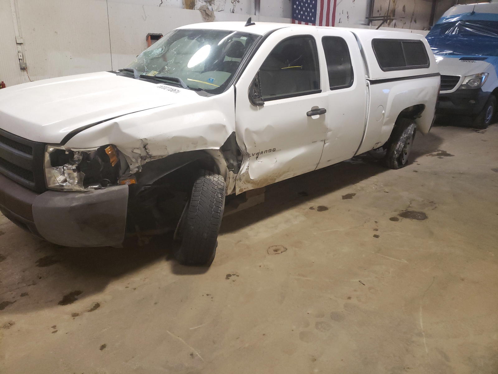 Photo 9 from auction – 2007 CHEVROLET SILVERADO with VIN 1GCEC19X77Z604072