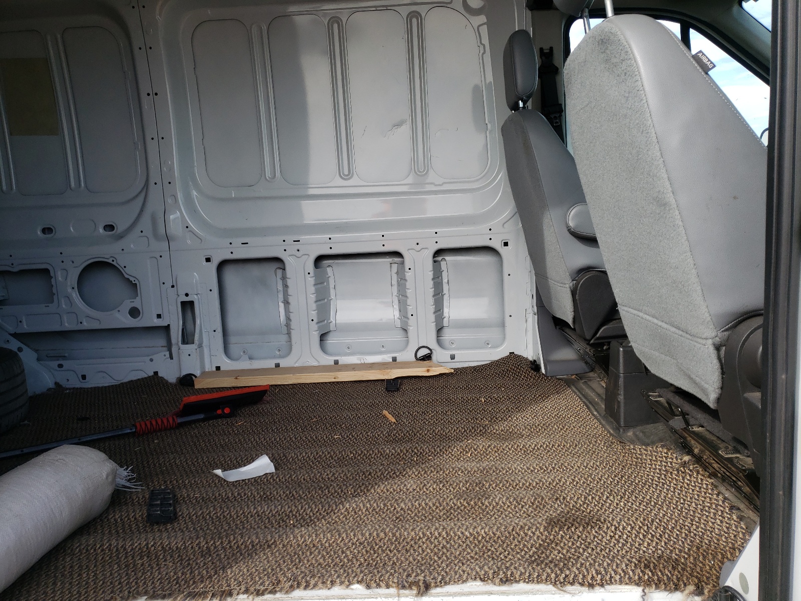 Photo 6 from auction – 2016 FORD TRANSIT T- with VIN 1FTYR2XM7GKB45354
