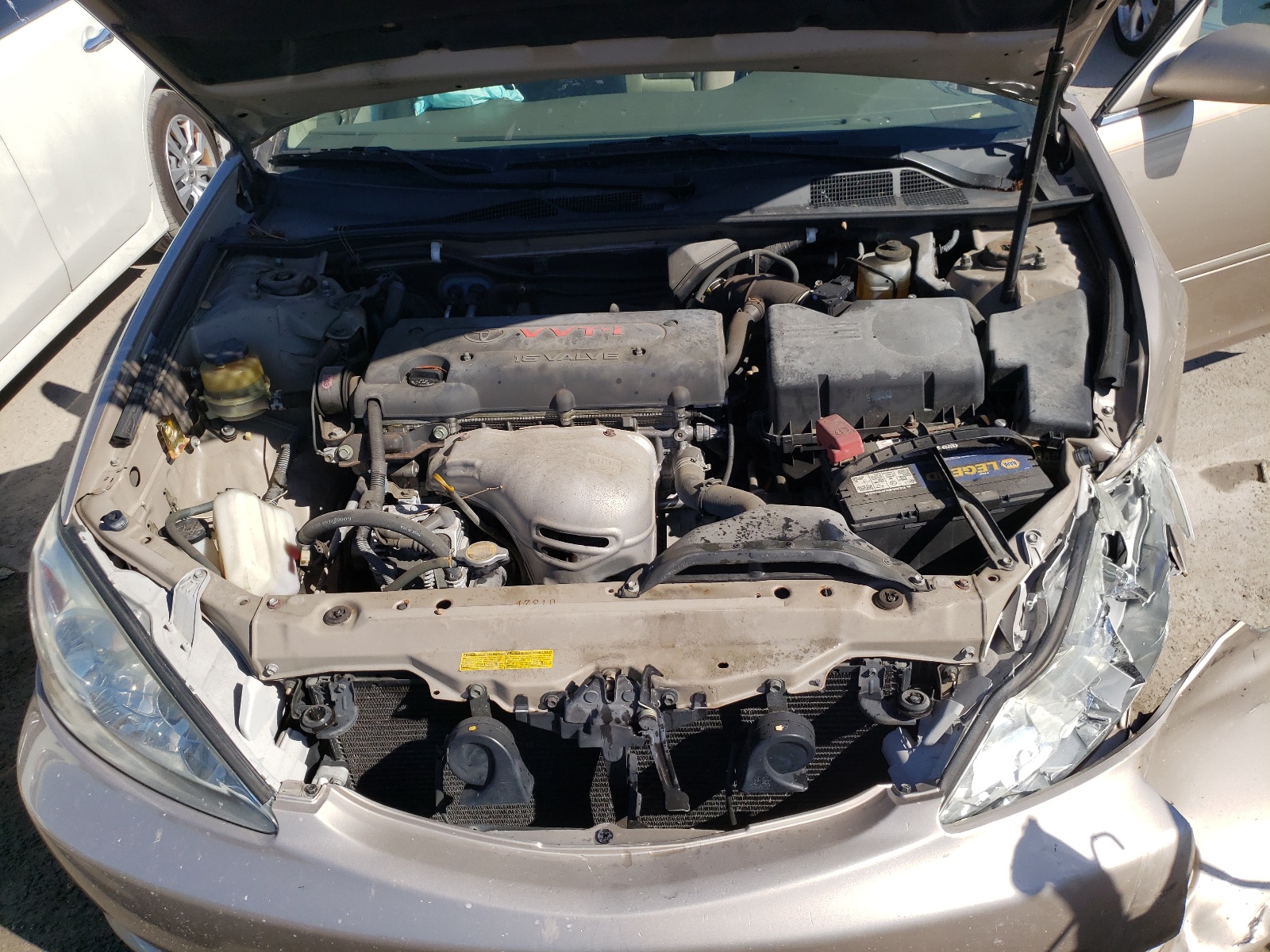 Photo 7 from auction – 2002 TOYOTA CAMRY LE with VIN 4T1BE32K72U070824