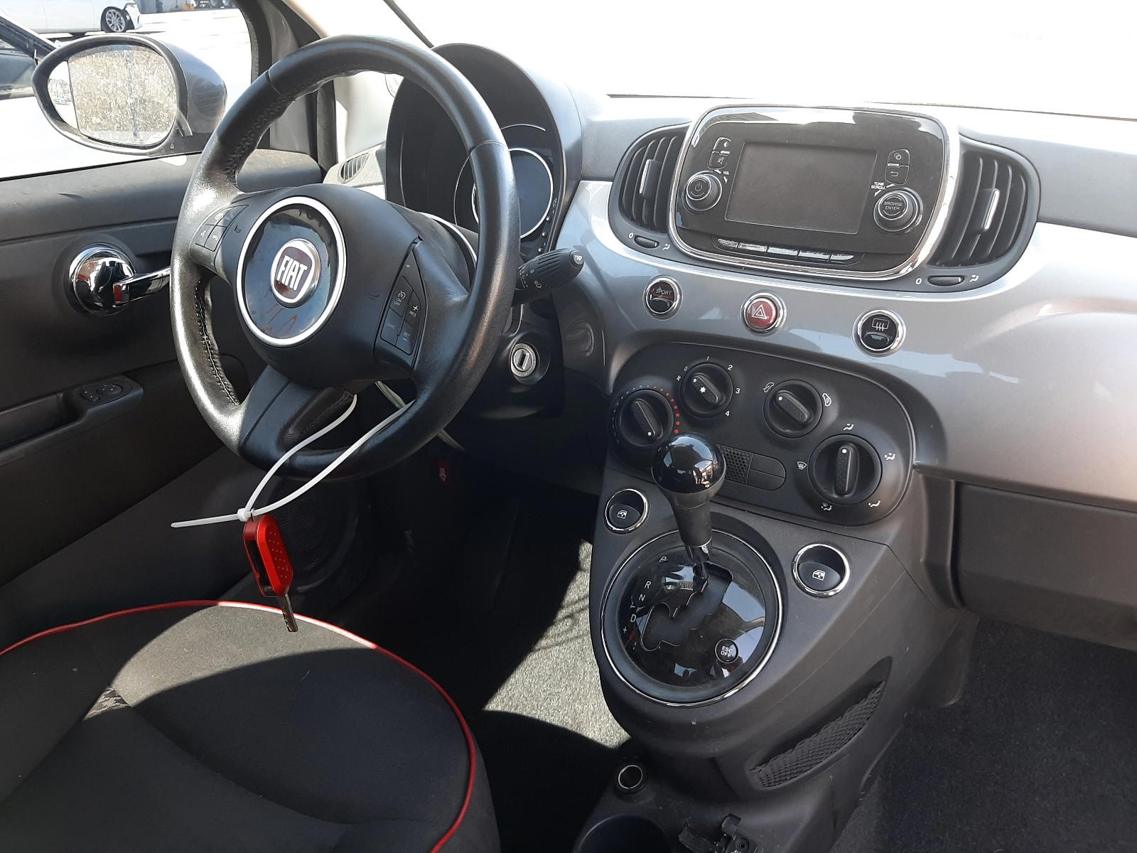 Photo 9 from auction – 2017 FIAT 500 POP with VIN 3C3CFFKR2HT549549
