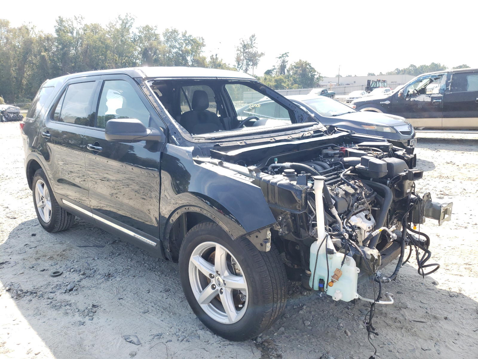 FORD EXPLORER X 2019 with VIN 1FM5K7D88KGB01625 - Photo from auction