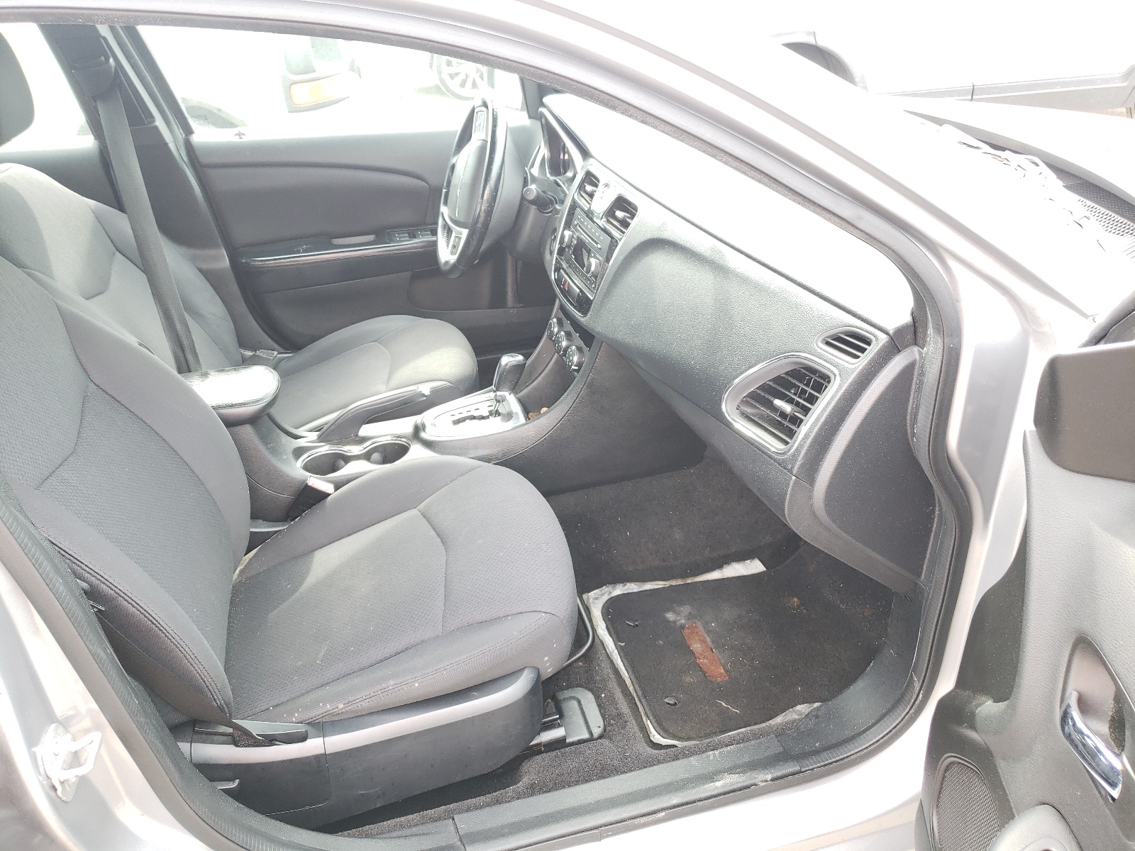 Zdjęcie 5 z aukcji – 2013 CHRYSLER 200 TOURIN z VIN 1C3CCBBG1DN744701