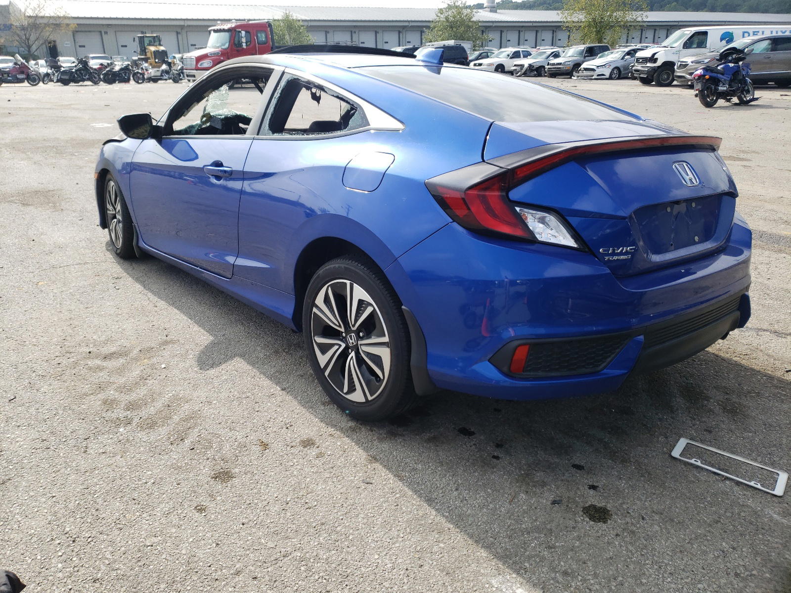 Photo 3 from auction – 2016 HONDA CIVIC EX with VIN 2HGFC3B35GH359104