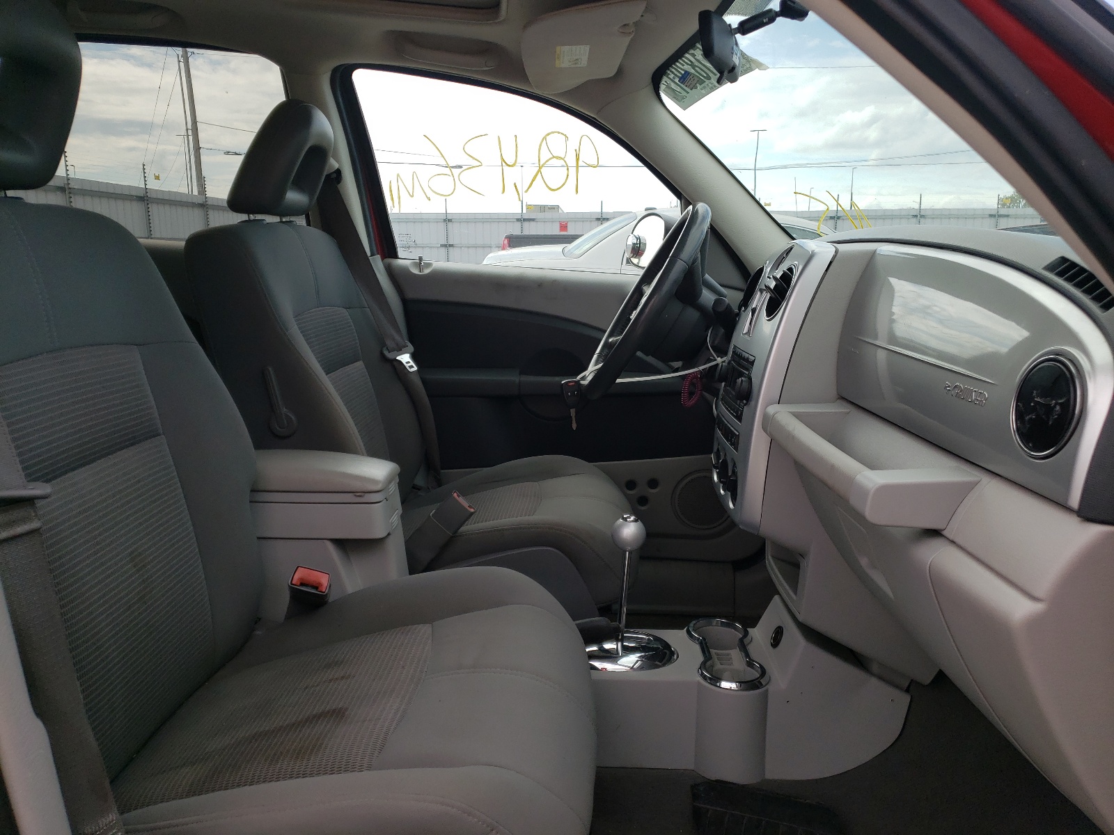 Photo 5 from auction – 2010 CHRYSLER PT CRUISER with VIN 3A4GY5F97AT218770