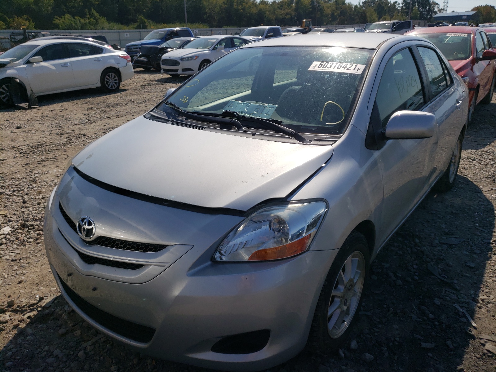 Photo 2 from auction – 2008 TOYOTA YARIS with VIN JTDBT923981217824