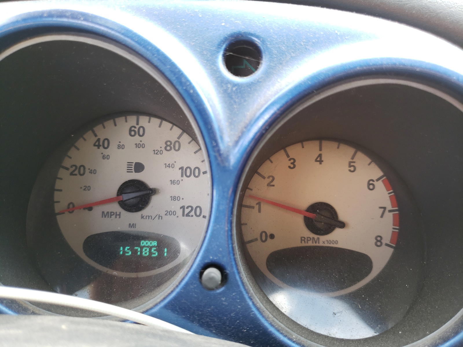 Photo 8 from auction – 2005 CHRYSLER PT CRUISER with VIN 3C3EY55E65T502882