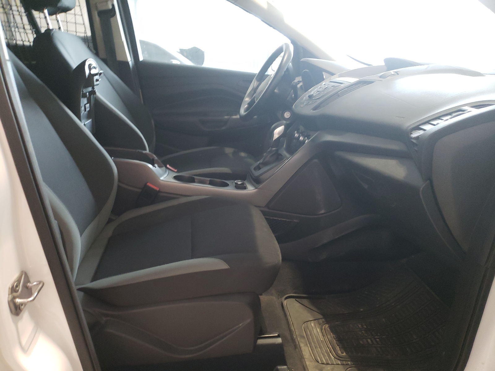 Photo 5 from auction – 2016 FORD ESCAPE S with VIN 1FMCU0F74GUC83989