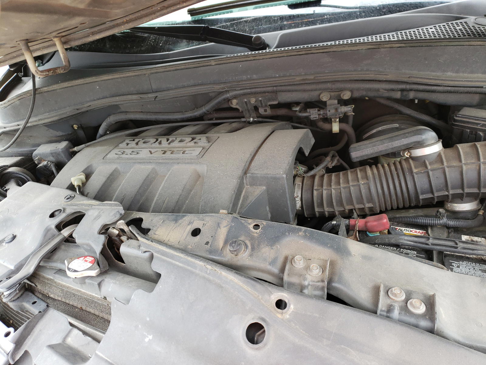 Photo 7 from auction – 2005 HONDA PILOT with VIN 5FNYF18545B017125