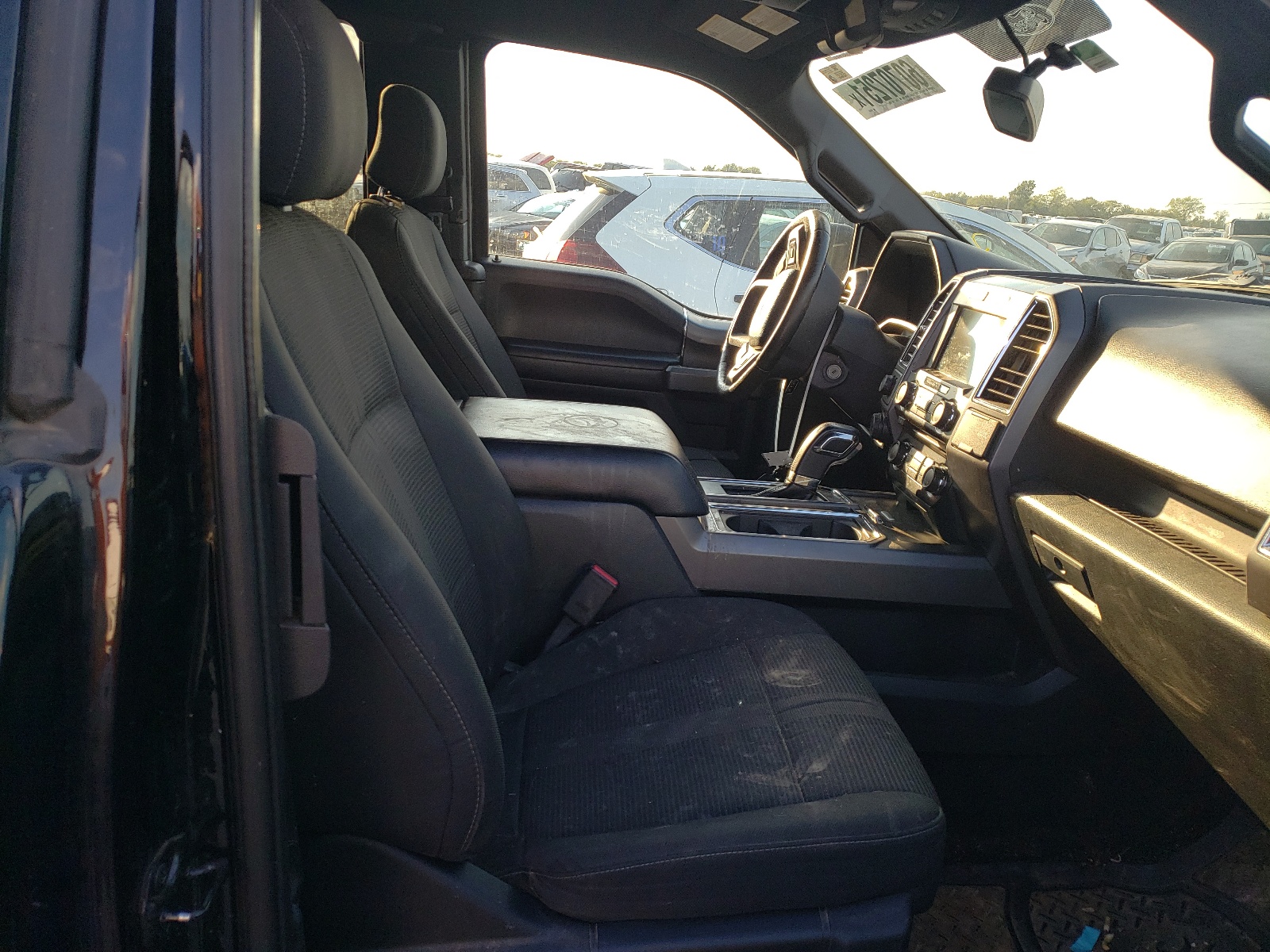 Photo 5 from auction – 2016 FORD F150 SUPER with VIN 1FTEX1EP9GFB97965