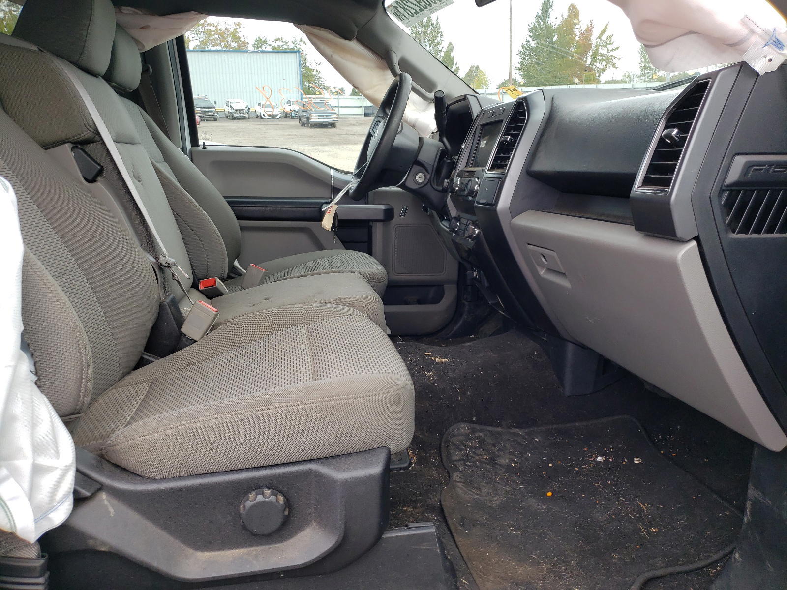 Photo 5 from auction – 2019 FORD F150 SUPER with VIN 1FTEW1E45KKD39463