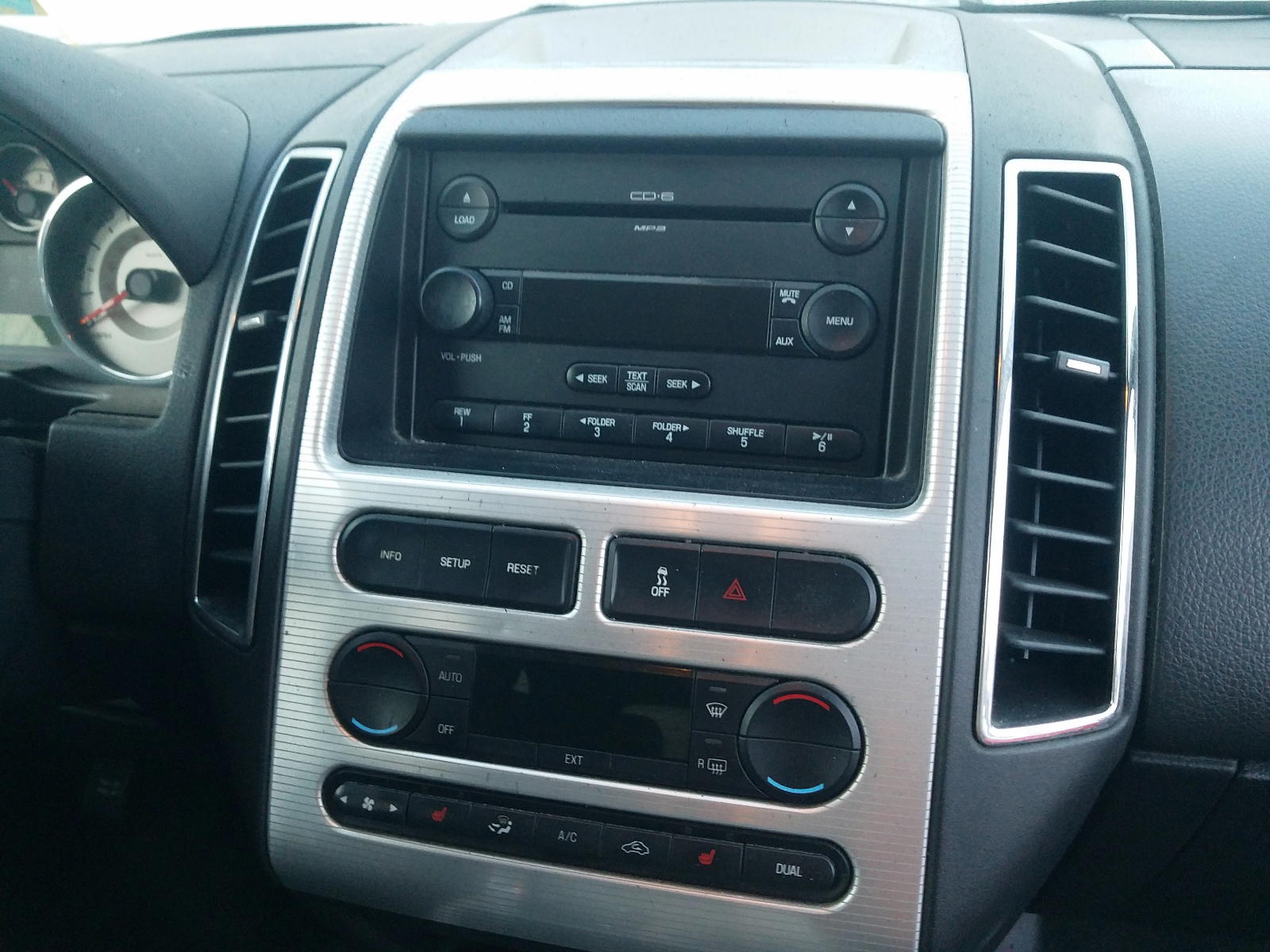 Photo 9 from auction – 2007 FORD EDGE SEL P with VIN 2FMDK39C07BB39348
