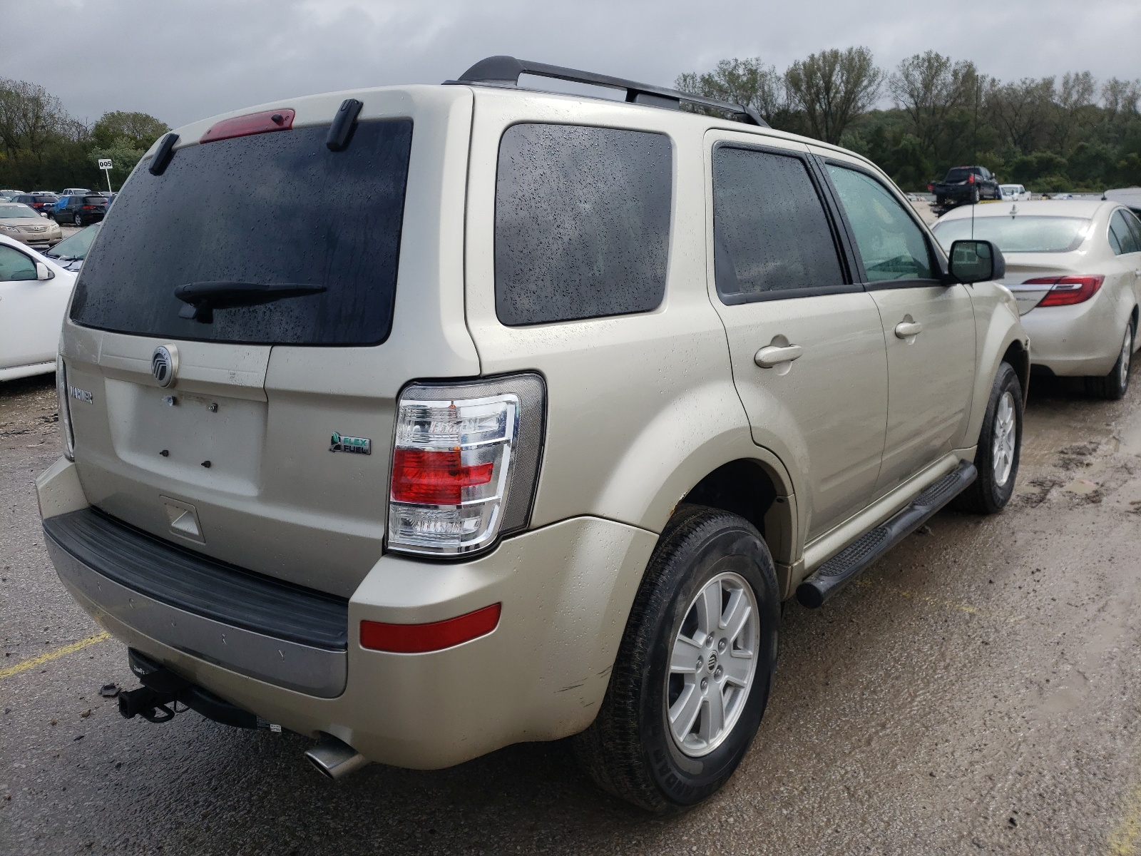 Photo 4 from auction – 2010 MERCURY MARINER with VIN 4M2CN8BG2AKJ11740