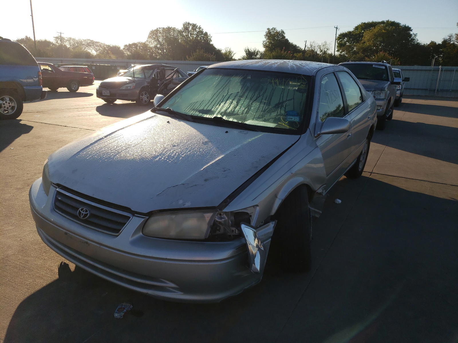 Photo 2 from auction – 2000 TOYOTA CAMRY CE with VIN JT2BF22K6Y0251420