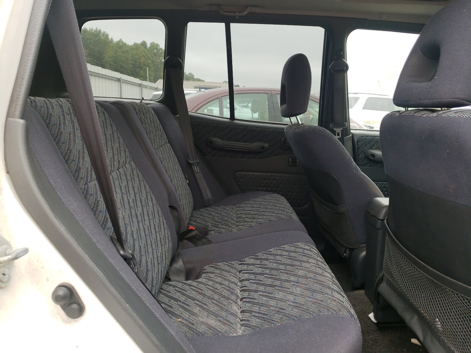 Photo 6 from auction – 1998 TOYOTA RAV4 with VIN JT3GP10V7W0031352