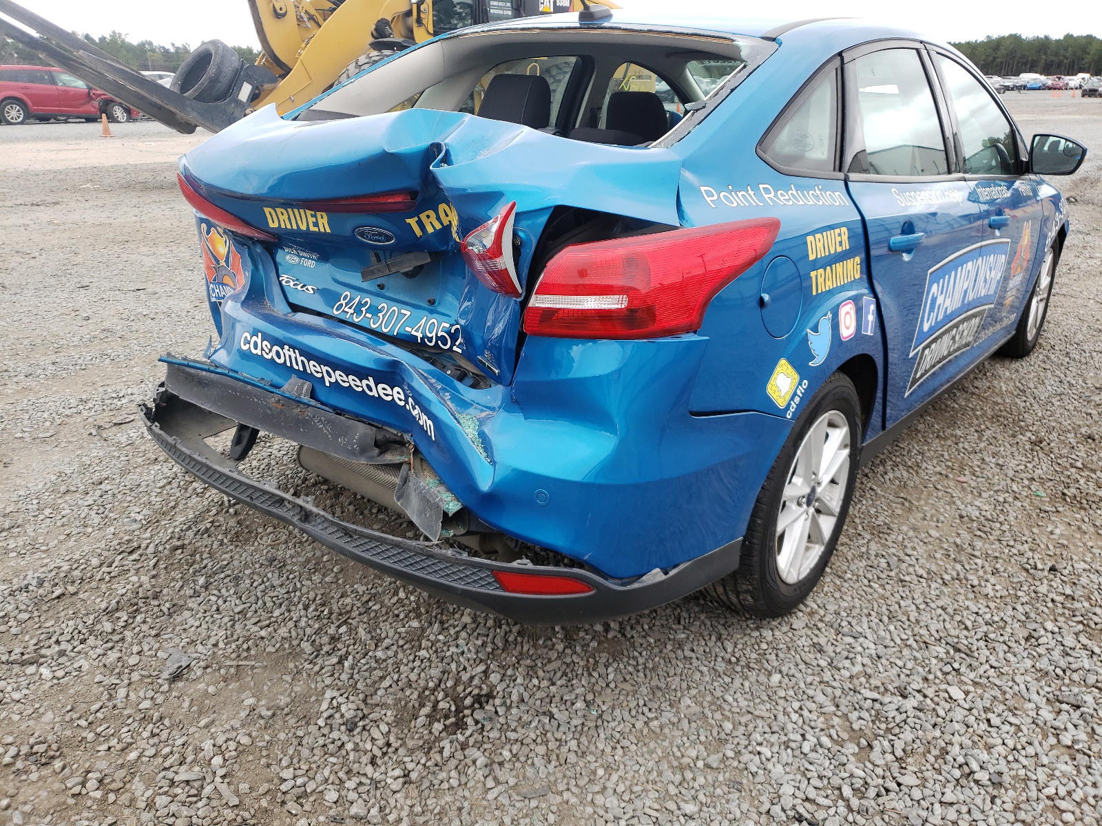 Photo 4 from auction – 2016 FORD FOCUS SE with VIN 1FADP3F28GL296536