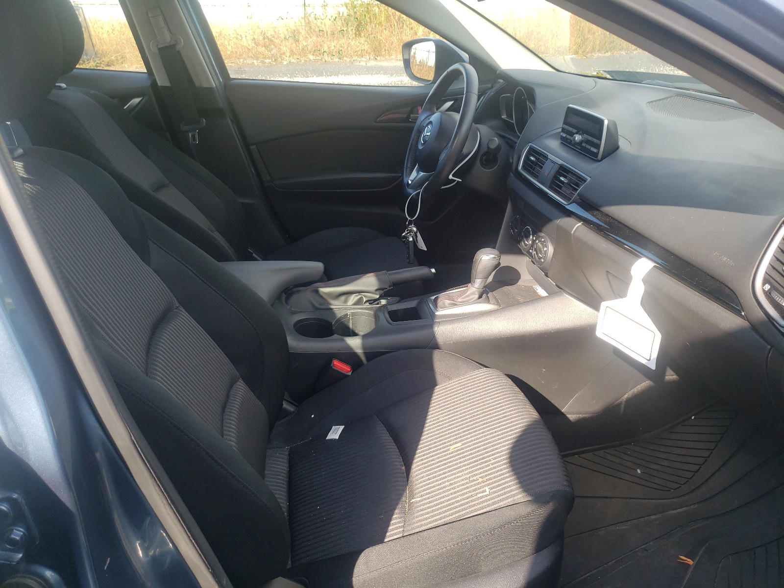 Photo 5 from auction – 2014 MAZDA 3 TOURING with VIN JM1BM1V77E1173170