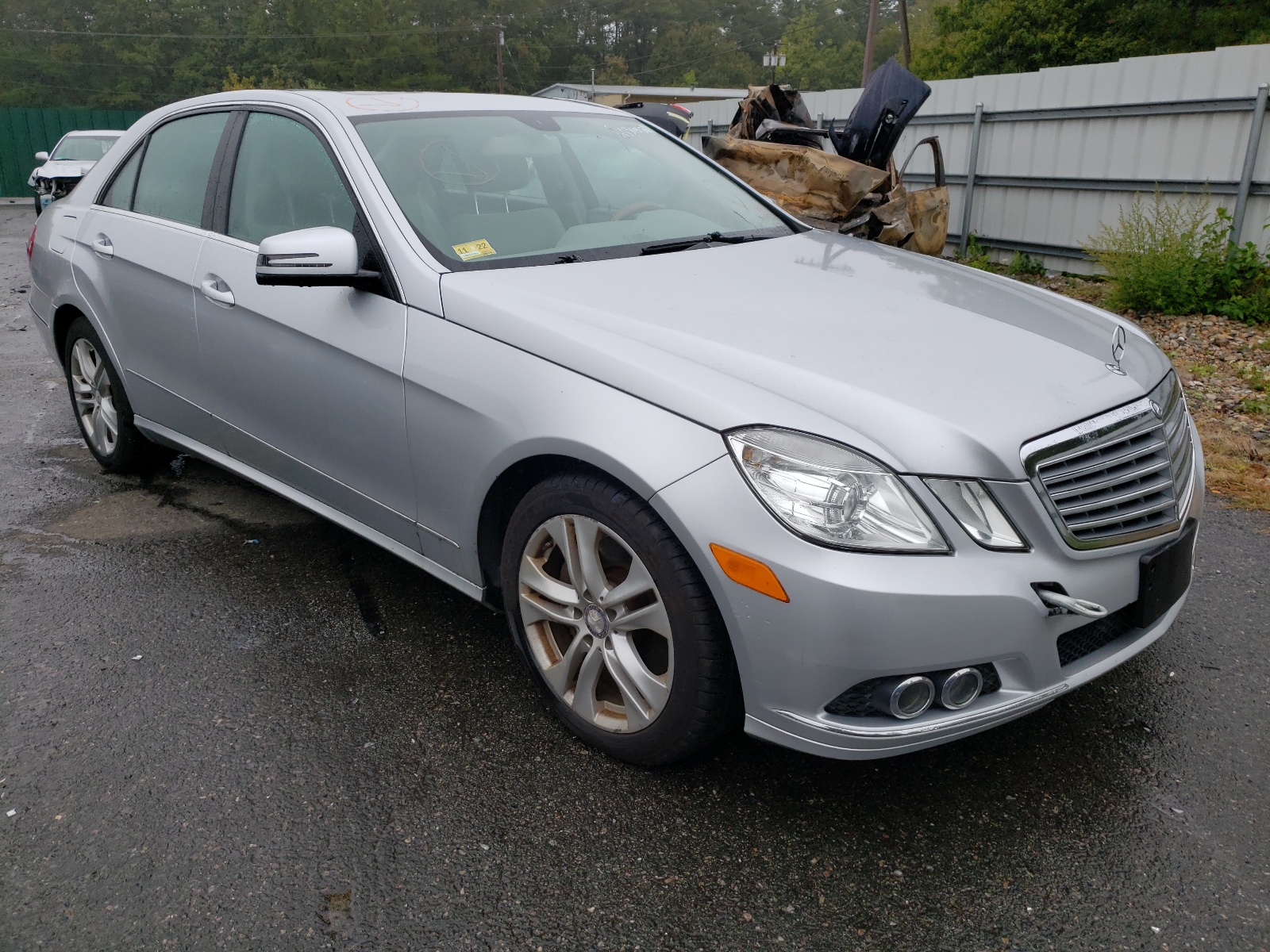 Photo 1 from auction – 2011 MERCEDES-BENZ E 350 4MAT with VIN WDDHF8HB0BA303563