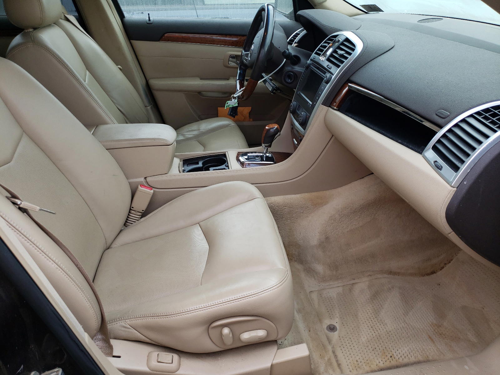 Photo 5 from auction – 2008 CADILLAC SRX with VIN 1GYEE53A580160180