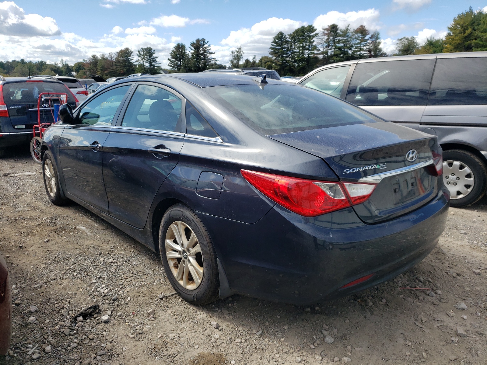 Photo 3 from auction – 2013 HYUNDAI SONATA GLS with VIN 5NPEB4AC2DH803465
