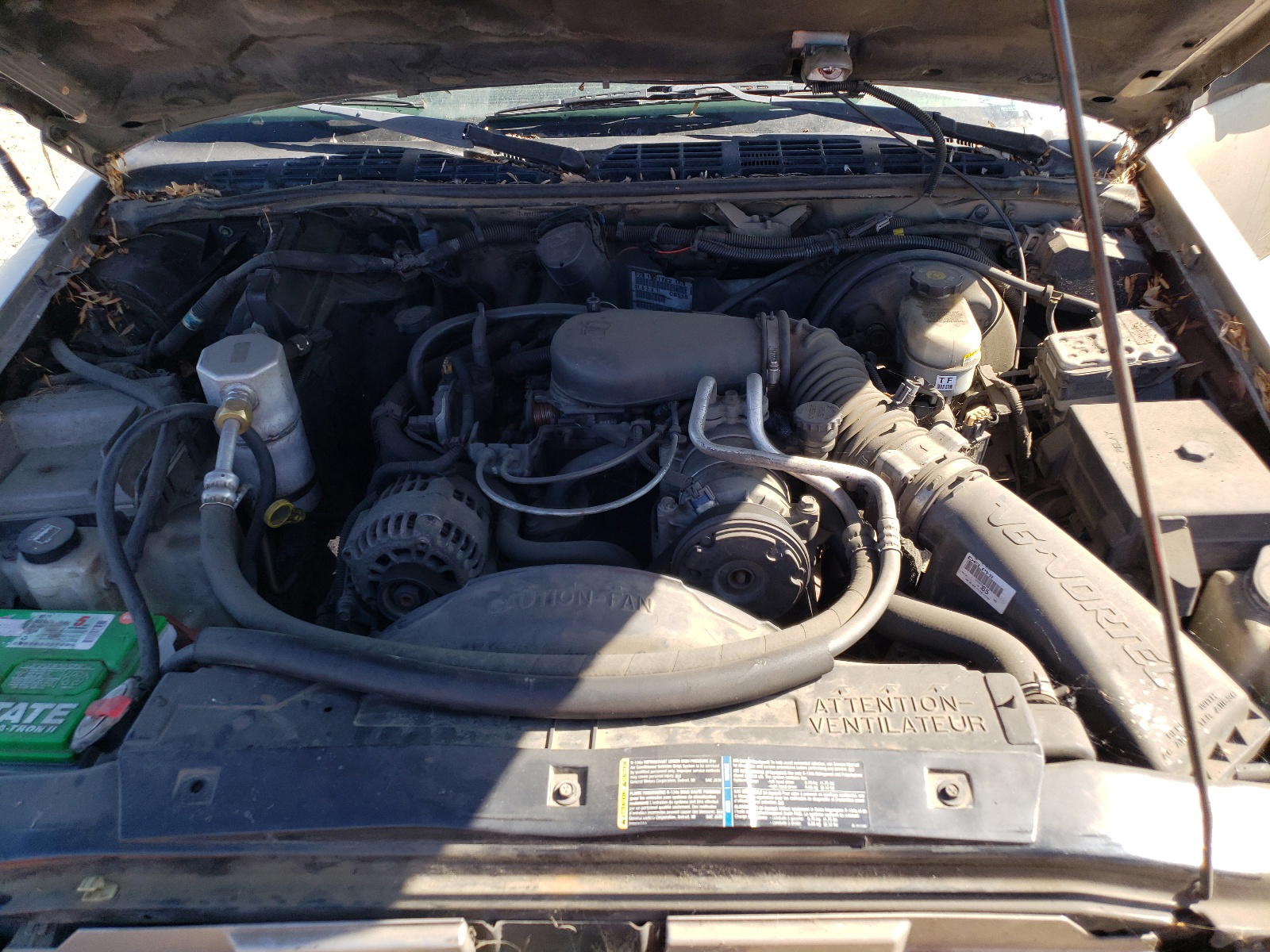 Photo 7 from auction – 2002 CHEVROLET BLAZER with VIN 1GNCS18W12K218274