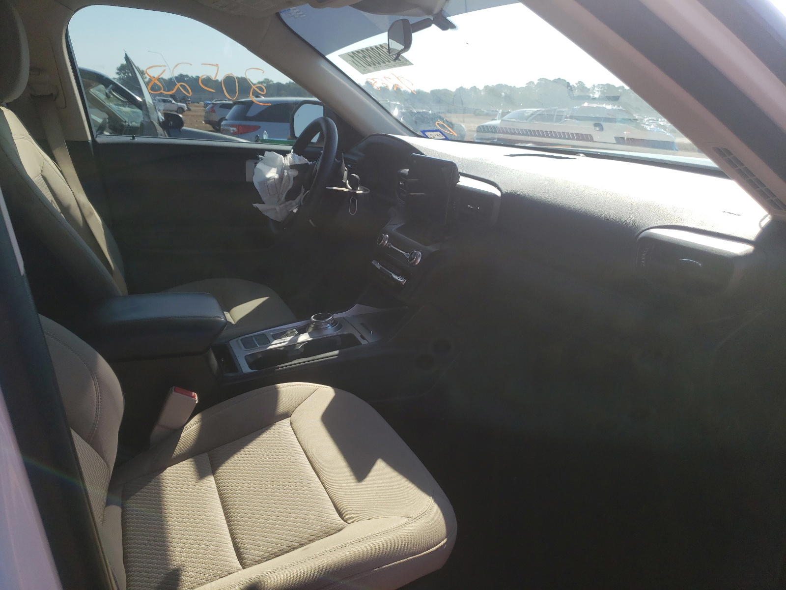 Photo 5 from auction – 2020 FORD EXPLORER with VIN 1FMSK7BH3LGC09268