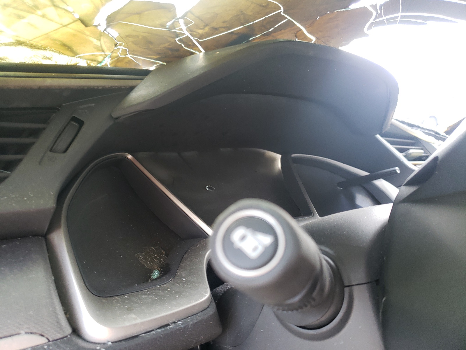 Zdjęcie 8 z aukcji – 2016 HONDA CIVIC EX z VIN 2HGFC3B35GH359104