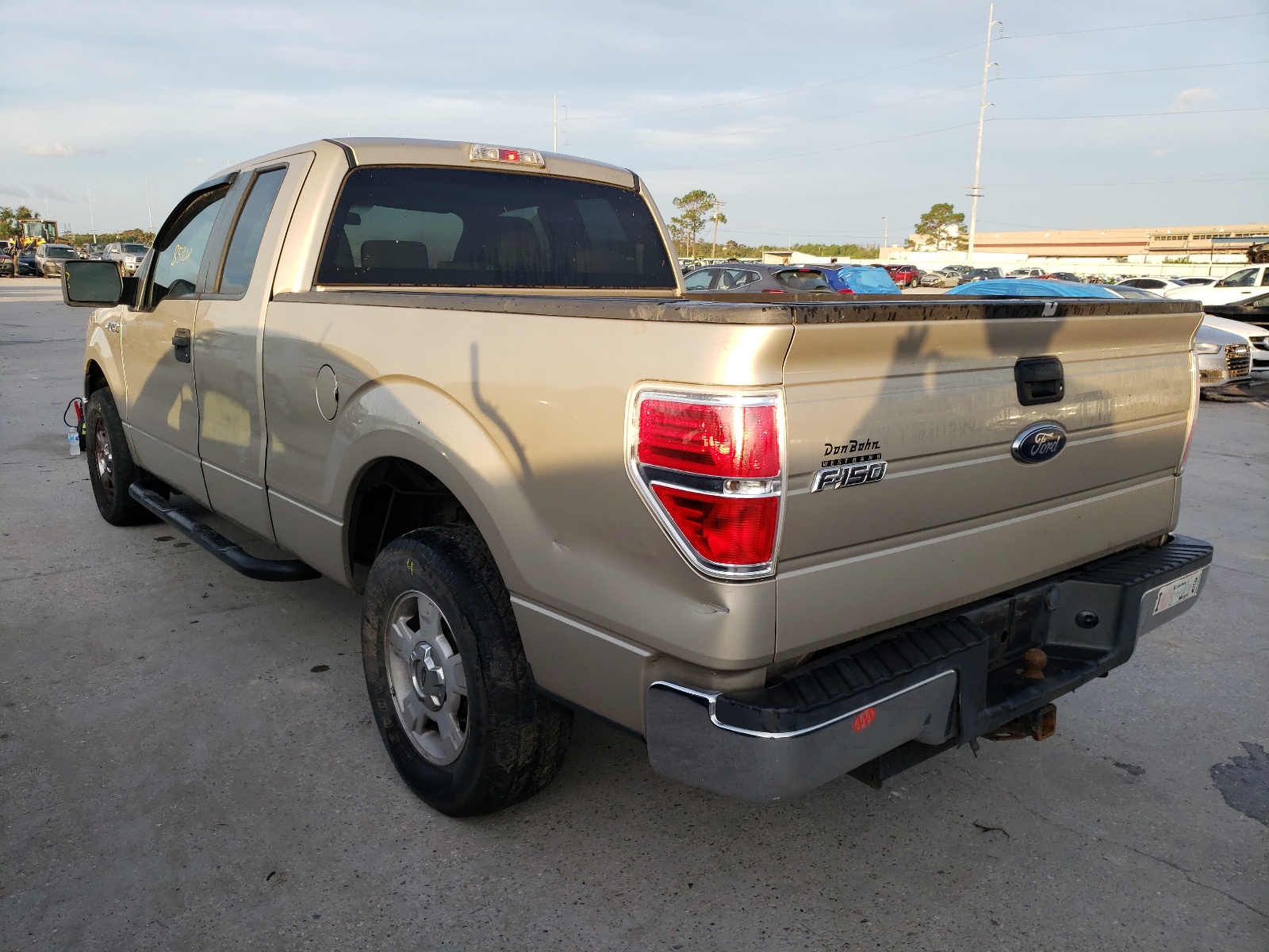 Photo 3 from auction – 2009 FORD F150 SUPER with VIN 1FTRX12859FA42170