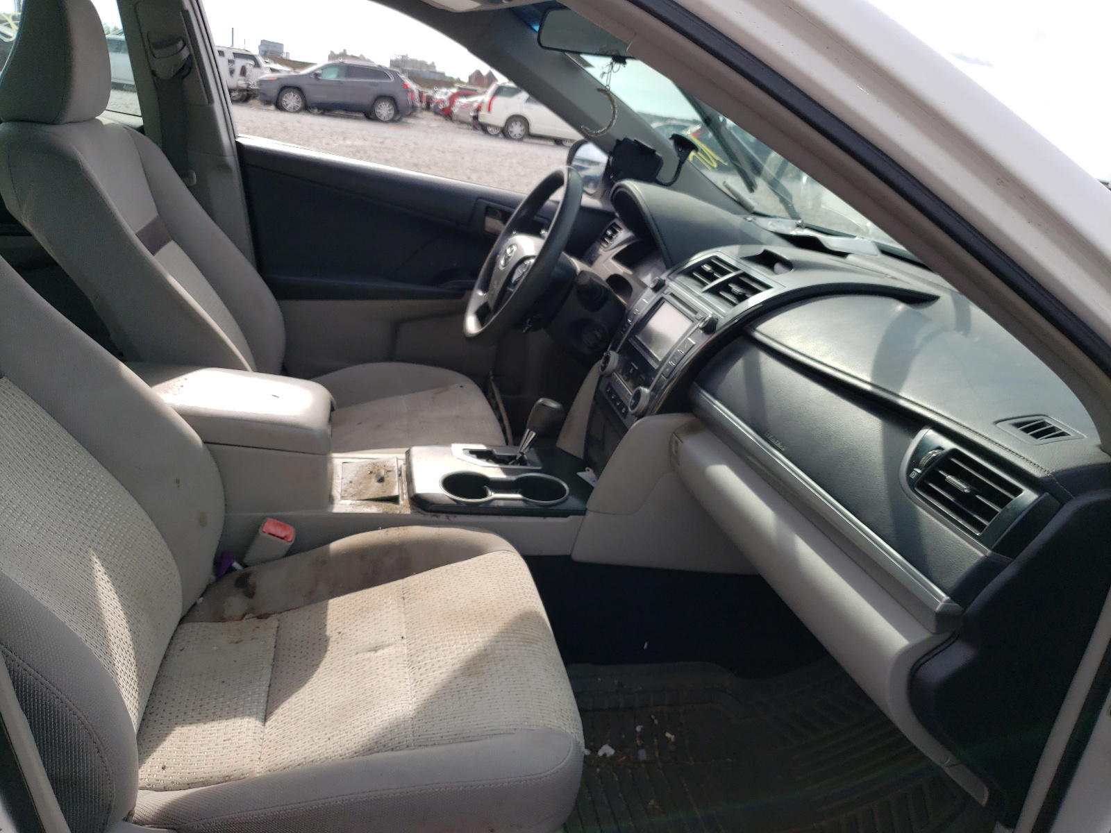 Photo 5 from auction – 2012 TOYOTA CAMRY with VIN 4T1BF1FK4CU554737