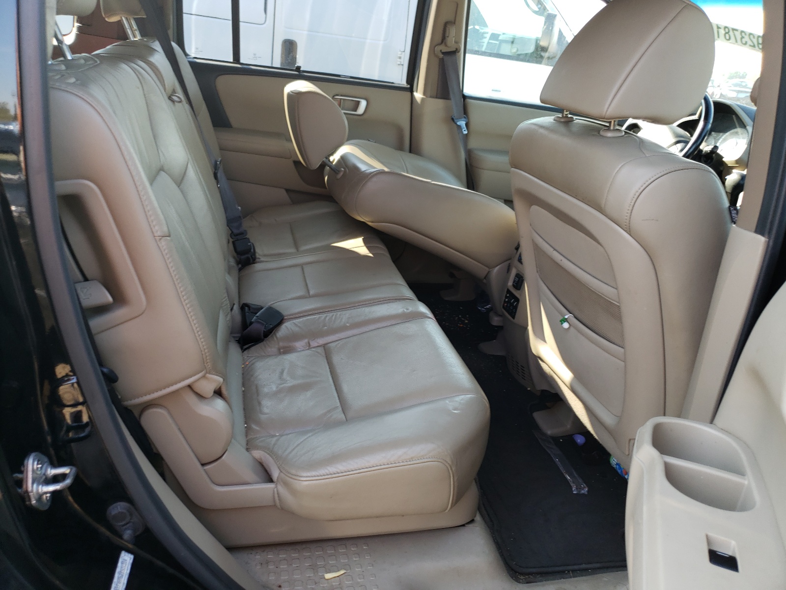 صورة رقم 6 من المزاد - 2011 HONDA PILOT TOUR مع VIN 5FNYF4H96BB501314