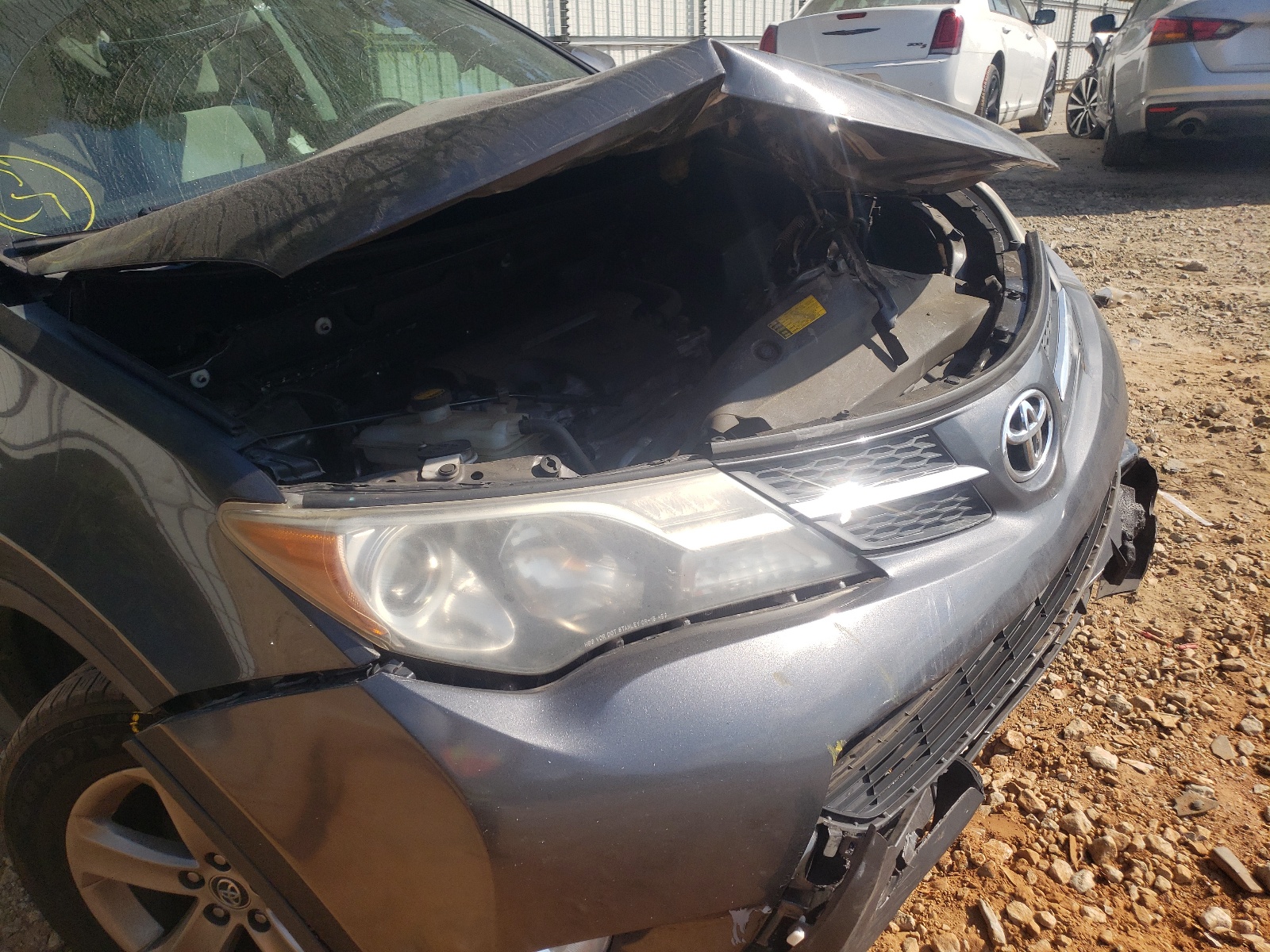 Photo 9 from auction – 2015 TOYOTA RAV4 XLE with VIN 2T3WFREV5FW223396