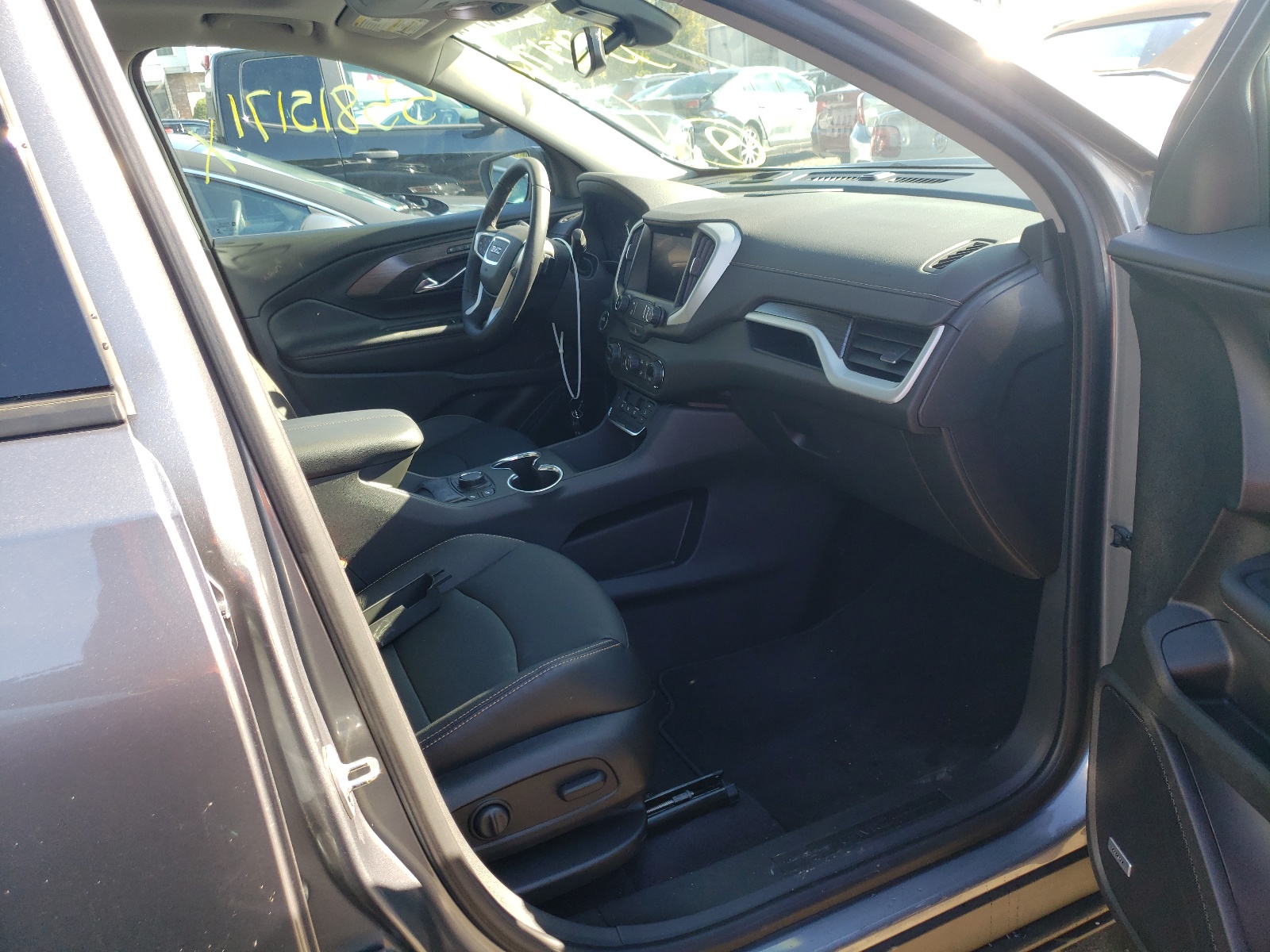Photo 5 from auction – 2021 GMC TERRAIN SL with VIN 3GKALVEV4ML388389