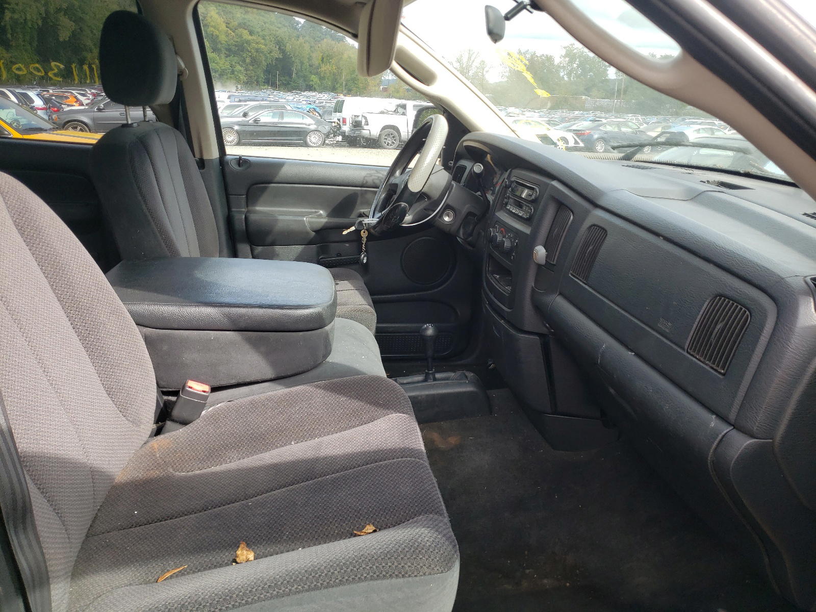 Photo 5 from auction – 2003 DODGE RAM with VIN 1D7HU18N13J535128