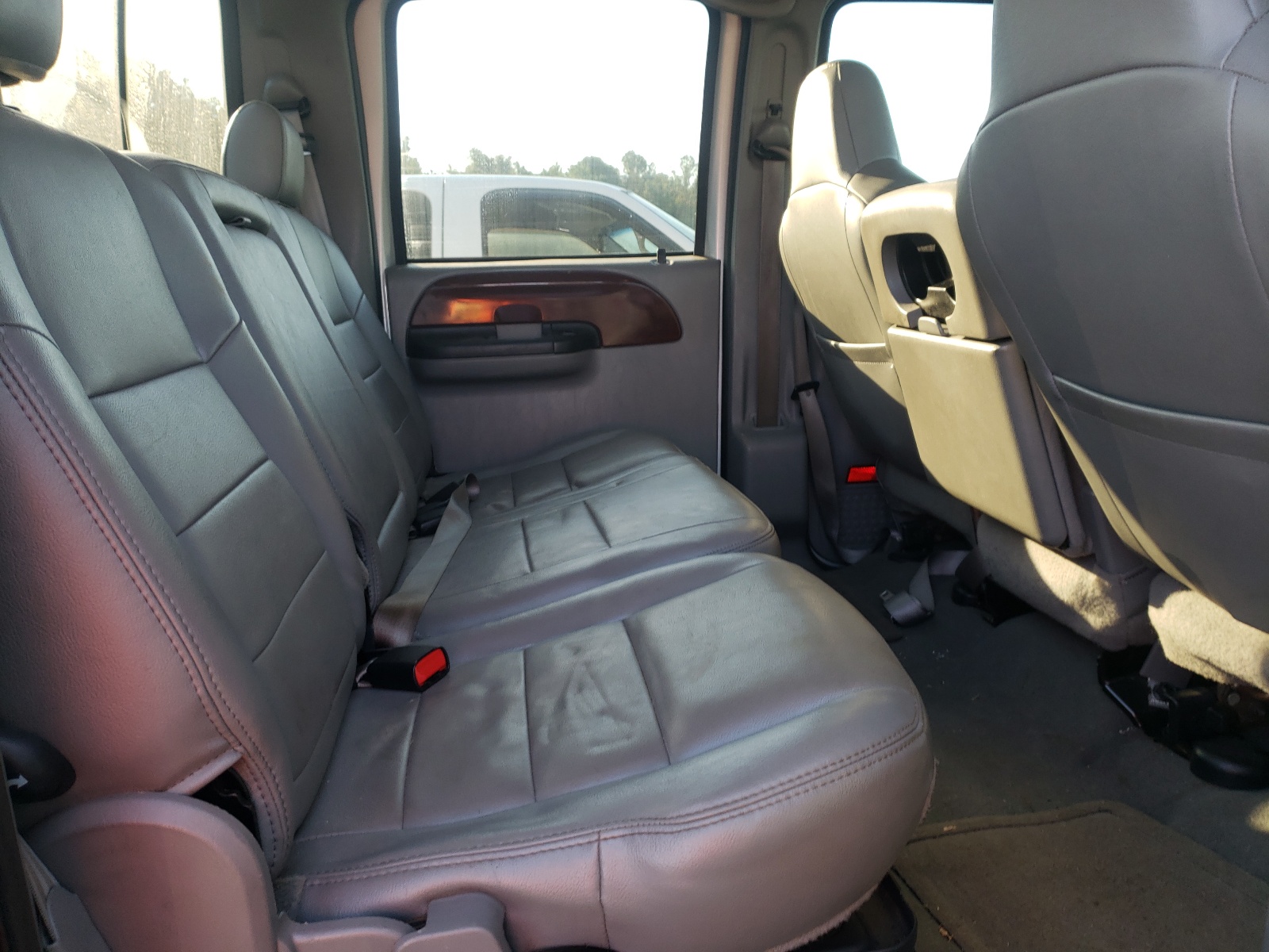 Photo 6 from auction – 2007 FORD F250 SUPER with VIN 1FTSW21P67EA32608