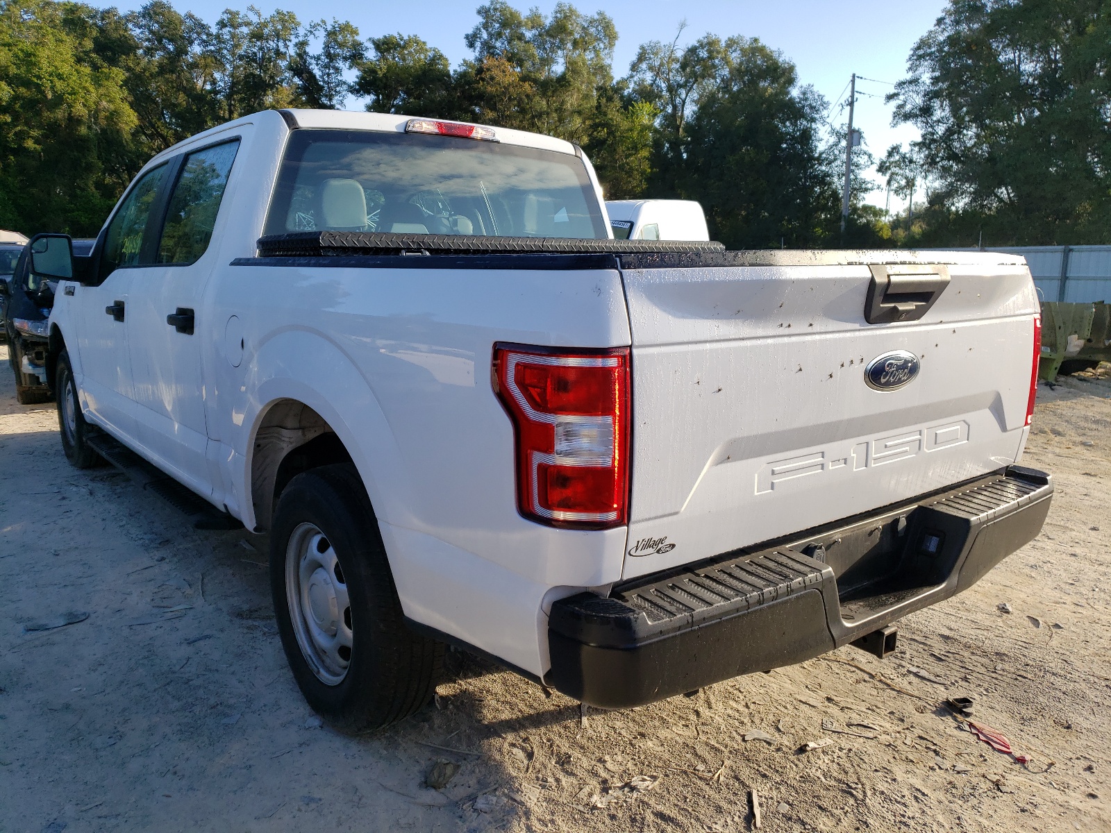 Photo 3 from auction – 2018 FORD F150 SUPER with VIN 1FTEW1C58JKC58077