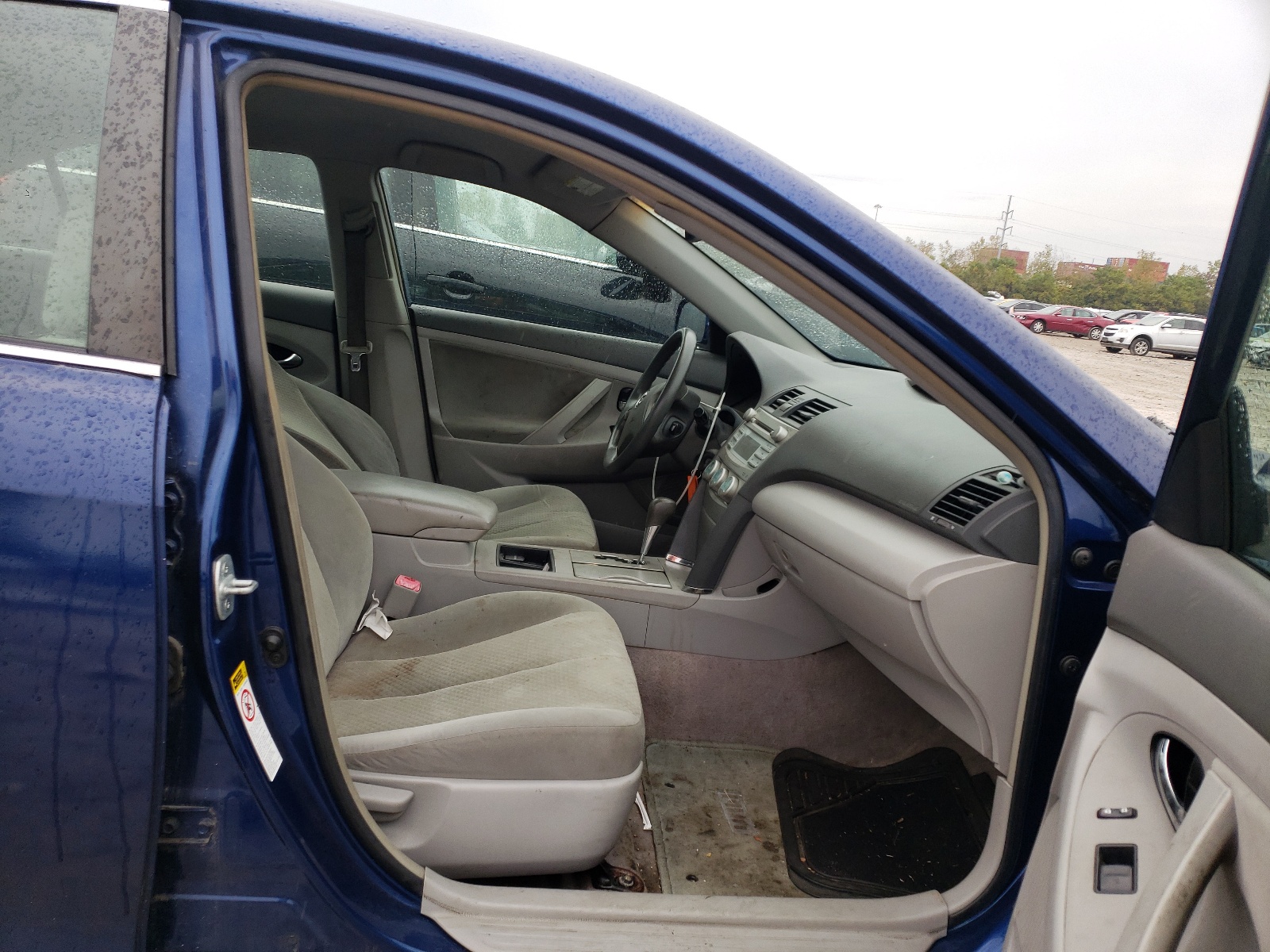 Photo 5 from auction – 2007 TOYOTA CAMRY CE with VIN JTNBE46K073073772