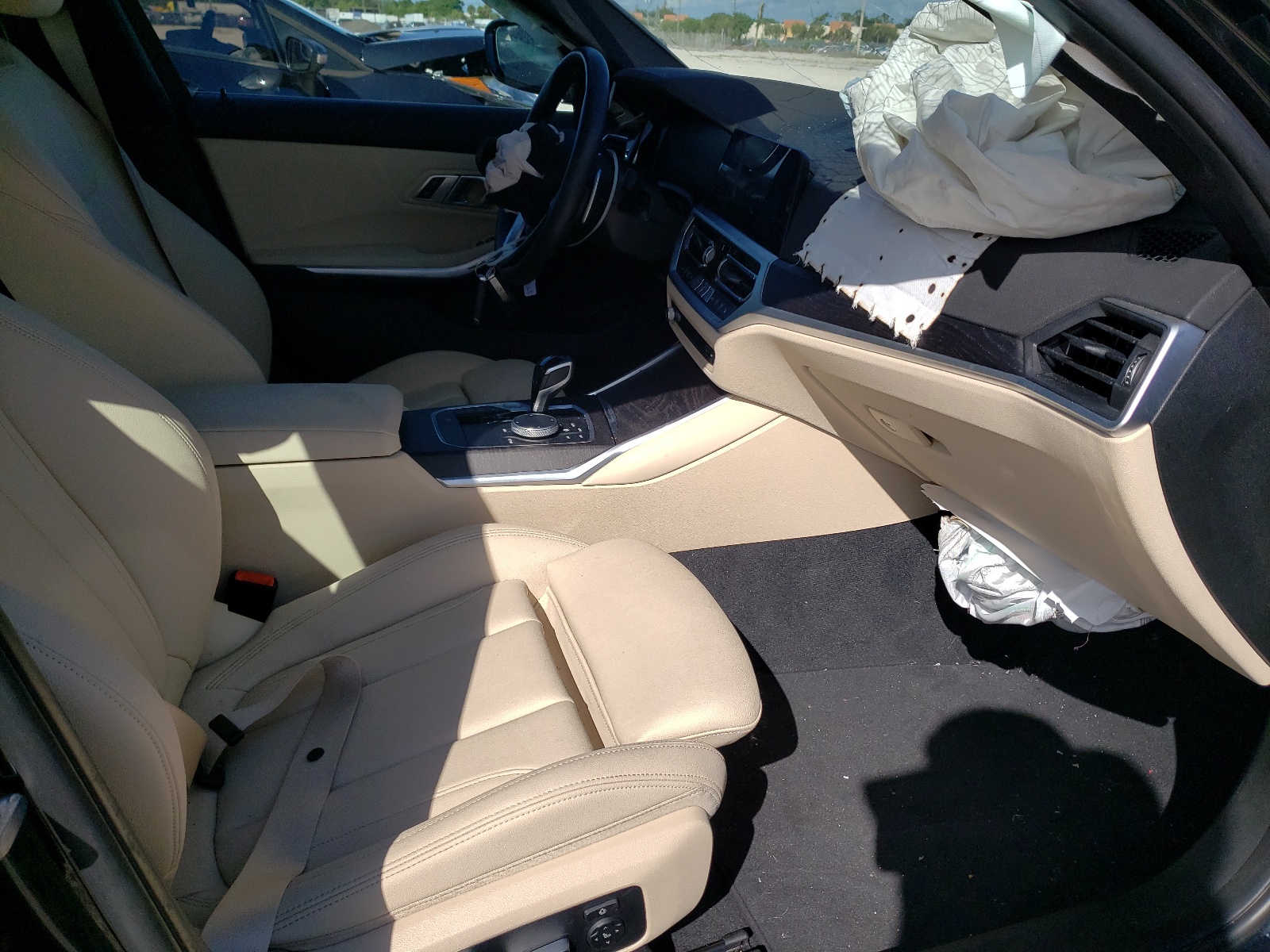 Photo 5 from auction – 2020 BMW 330I with VIN 3MW5R1J04L8B19385