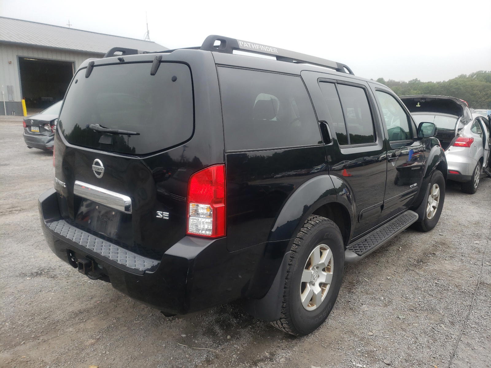 Photo 4 from auction – 2005 NISSAN PATHFINDER with VIN 5N1AR18W55C729198