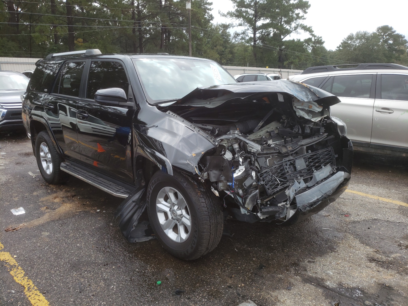 Photo 1 from auction – 2020 TOYOTA 4RUNNER SR with VIN JTEZU5JR4L5219519
