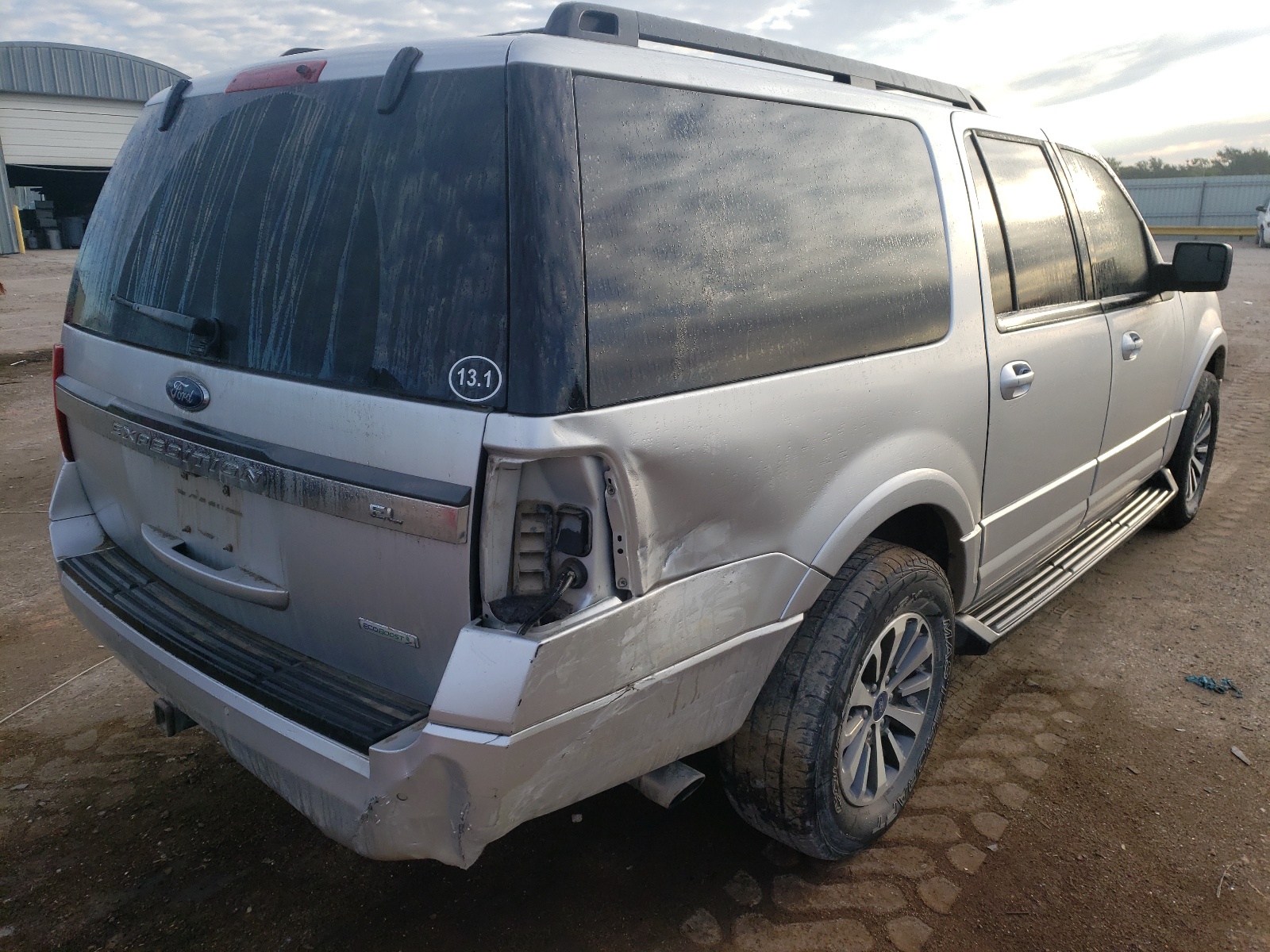 Photo 4 from auction – 2017 FORD EXPEDITION with VIN 1FMJK1JT2HEA02310
