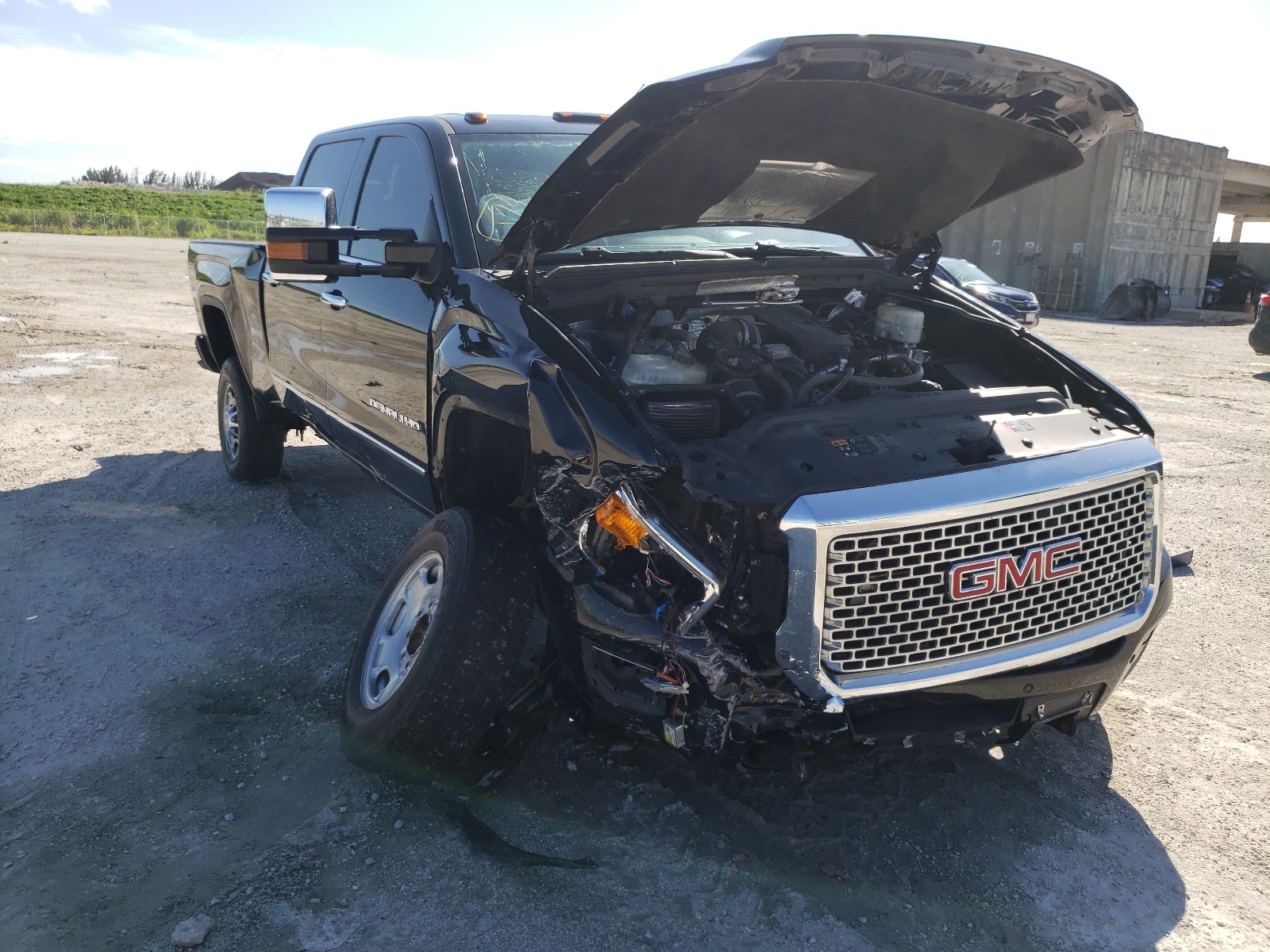 GMC SIERRA K25 2016 with VIN 1GT12UE87GF183828 - Photo from auction