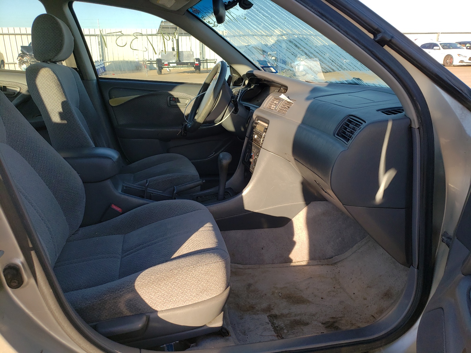 Zdjęcie 5 z aukcji – 2000 TOYOTA CAMRY CE z VIN JT2BF22K6Y0251420