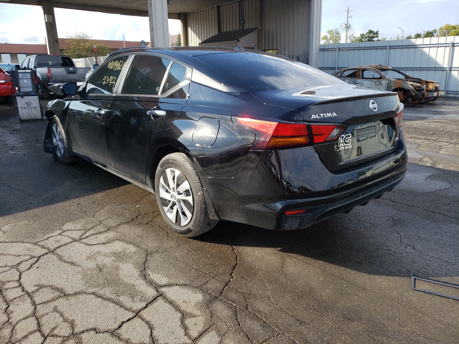 Photo 3 from auction – 2019 NISSAN ALTIMA S with VIN 1N4BL4BW8KC198780