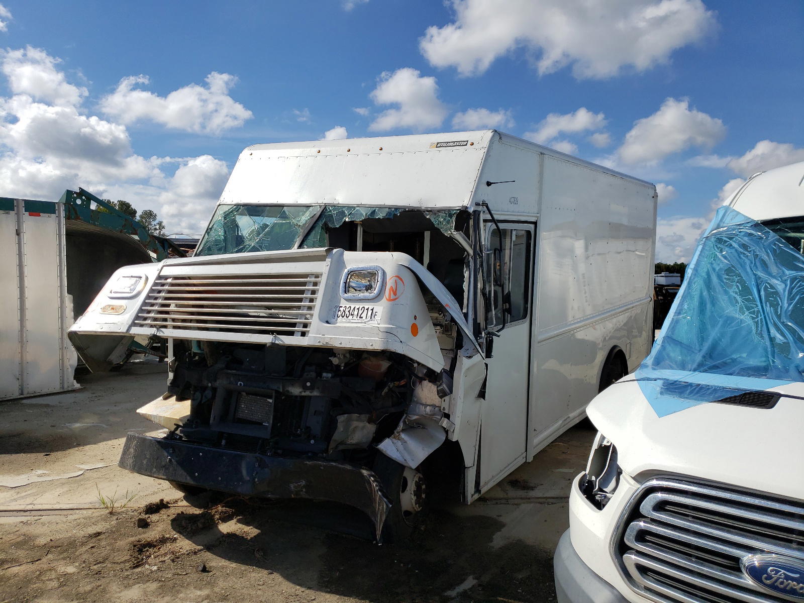 Photo 2 from auction – 2017 FORD ECONOLINE with VIN 1FC3E4K65HDC47848